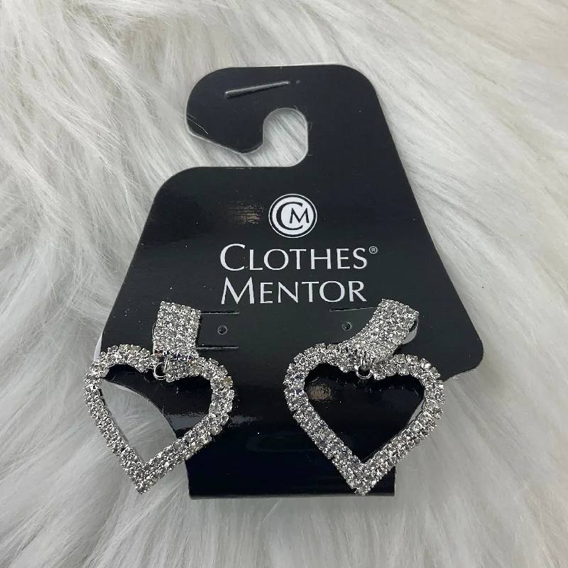 Earrings Dangle/drop By Clothes Mentor