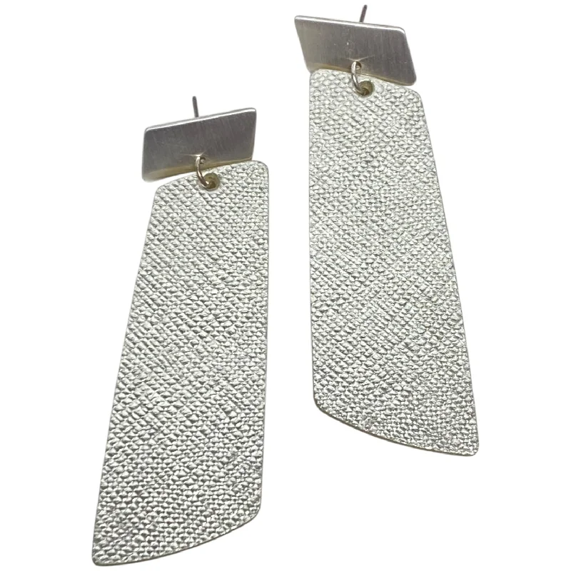 Earrings Dangle/drop By Nickel & Suede