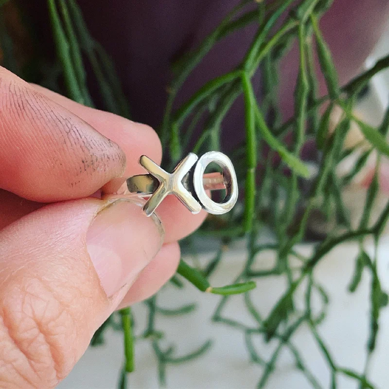 "XO" Sterling Silver Ring