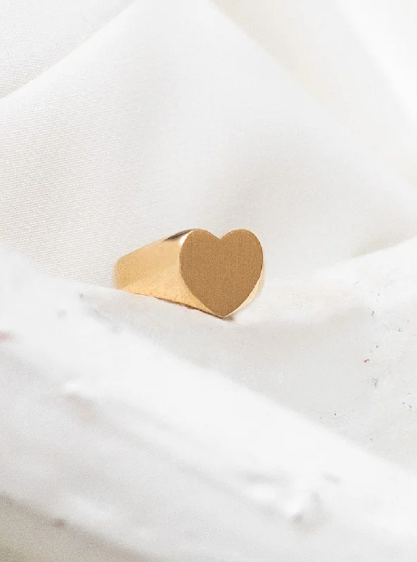 BLAIRE HEART SIGNET RING