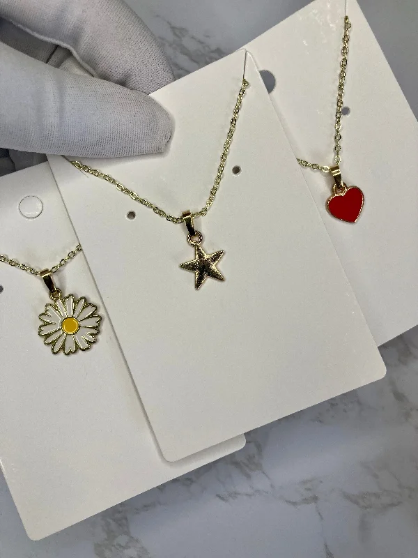 Mystery necklace ( 1 piece )