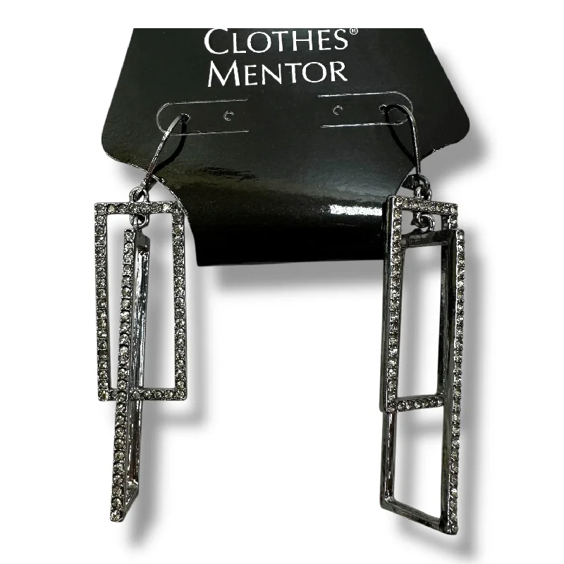 Earrings Dangle/drop By Clothes Mentor