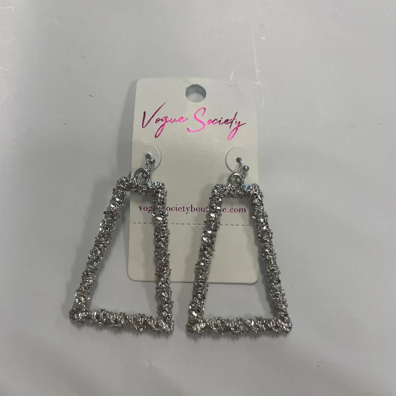 Earrings Dangle/drop By Clothes Mentor