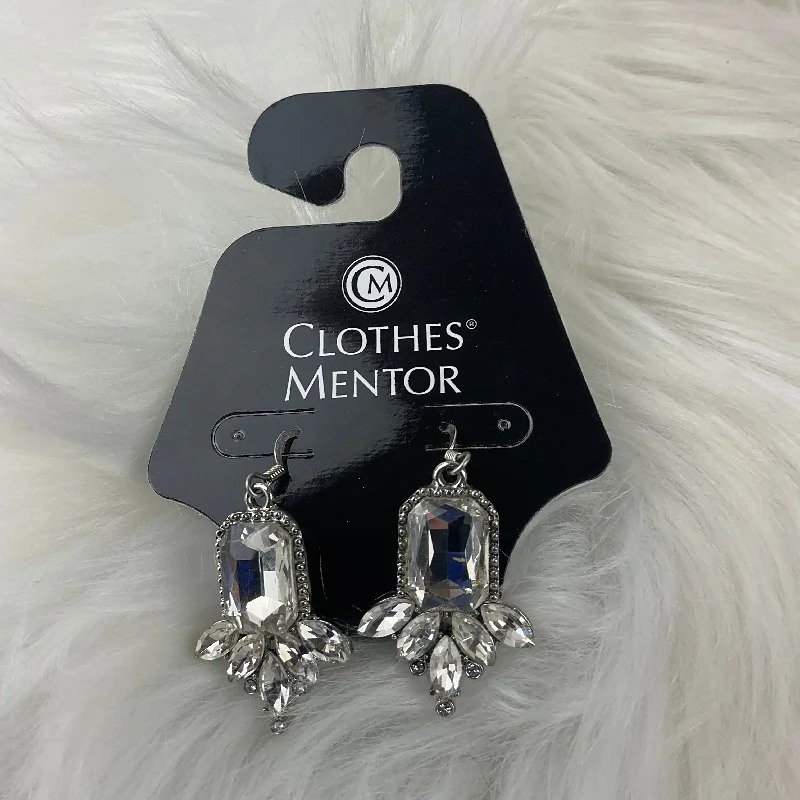 Earrings Dangle/drop By Clothes Mentor