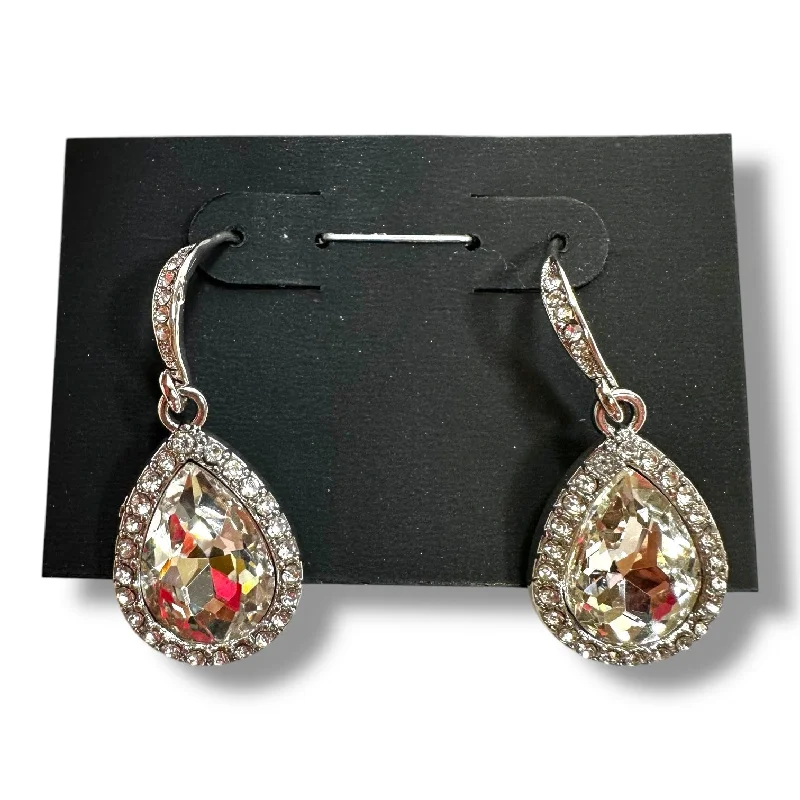 Earrings Dangle/drop By Clothes Mentor