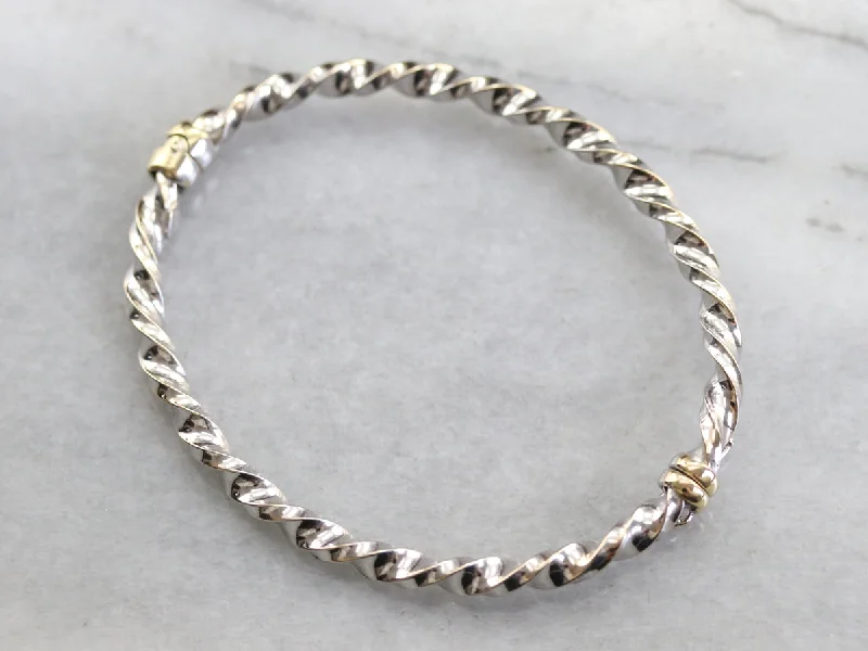 Polished 18K Gold Bangle Bracelet